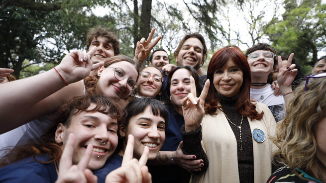 La expresidenta Cristina Kirchner en la UNA.