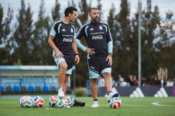 Argentina presentará una lista preliminar de 55 futbolistas. Argentina presentará una lista preliminar de 55 futbolistas.