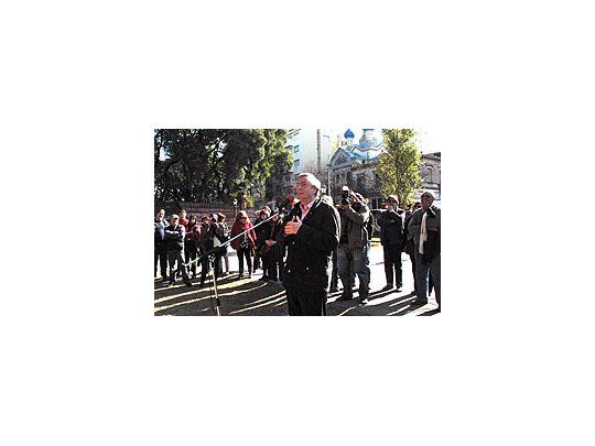 Néstor Kirchner hoy en Plaza Lezama.