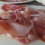 El Gobierno suspendió el ingreso de lomo ibérico desde España. El Gobierno suspendió el ingreso de lomo ibérico desde España.
