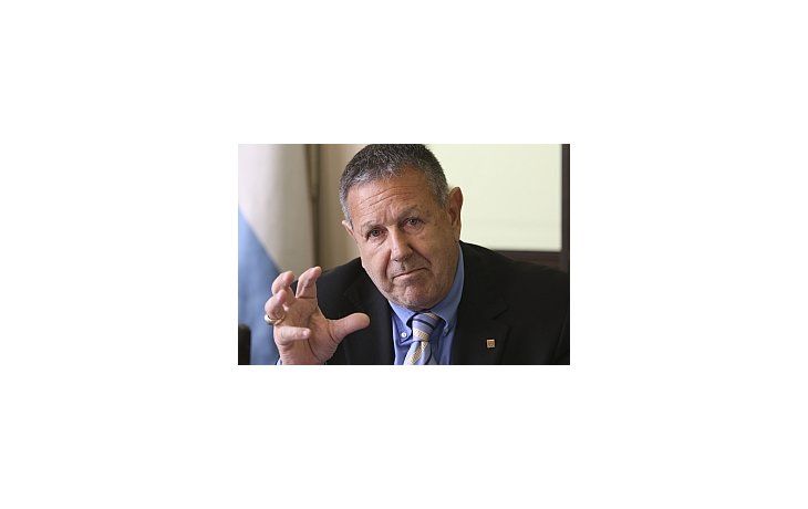 Alberto Roberti anunció su renuncia a la presidencia del bloque de diputados del Frente Renovador.