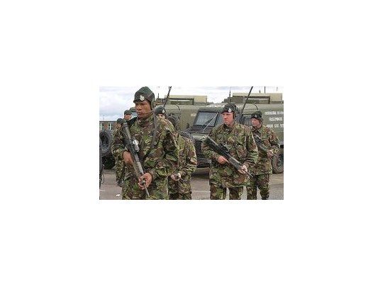 Invasión de soldados. Londres se militariza para intentar garantizar unos Juegos Olìmpicos en paz.