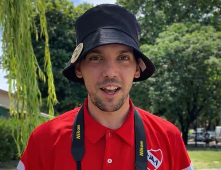 Para la fiscalía, los seis disparos generaron “un peligro concreto para la vida e integridad física de las personas allí presentes, mientras que aquel realizado a las 17.18 hirió en la cabeza al reportero gráfico Pablo Nahuel Grillo, causándole lesiones gravísimas”.