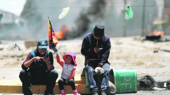 BLOQUEO. Los seguidores de Evo Morales siguen adelante con las protestas. Los cocaleros le dieron un &uacute;ltimatum al Gobierno de facto de Jeanine &Aacute;&ntilde;ez para que renuncie.&nbsp;