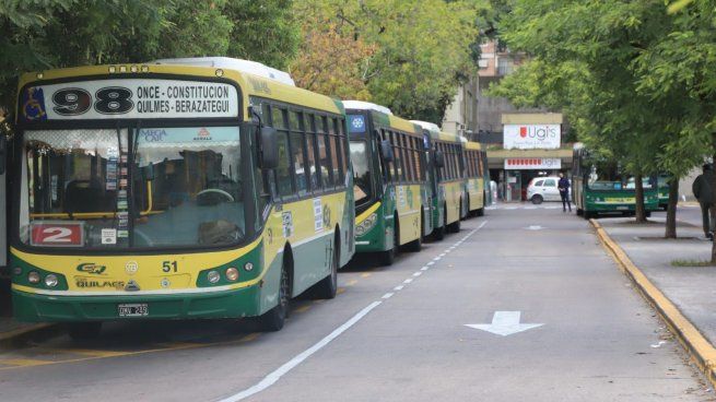 UTA amenazó con sumarse al paro de transporte.