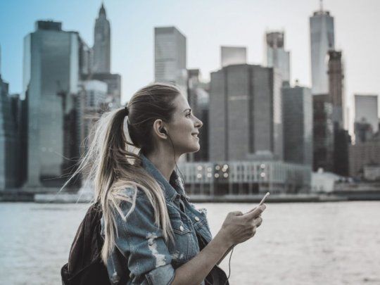 Dependiendo del promedio de tus consumos mensuales podés canjear tus Millas para viajar a diferentes destinos.