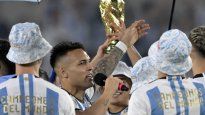el fallido de lautaro martinez que es tendencia: tomo el microfono y canto una de river