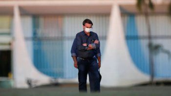 El presidente de Brasil, Jair Bolsonaro, volvi&oacute; a dar positivo en el test de coronavirus.
