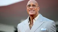 La Roca Johnson es conocido por su participación en las películas Rápidos y Furiosos, Entrenando a papá y Black Adam.