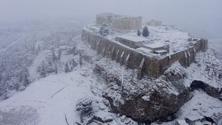 Grecia registra nevadas y frío excepcionales: rutas bloqueadas y falta de energía