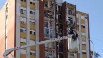 Se desprendió la mampostería de un edificio en Escobar.