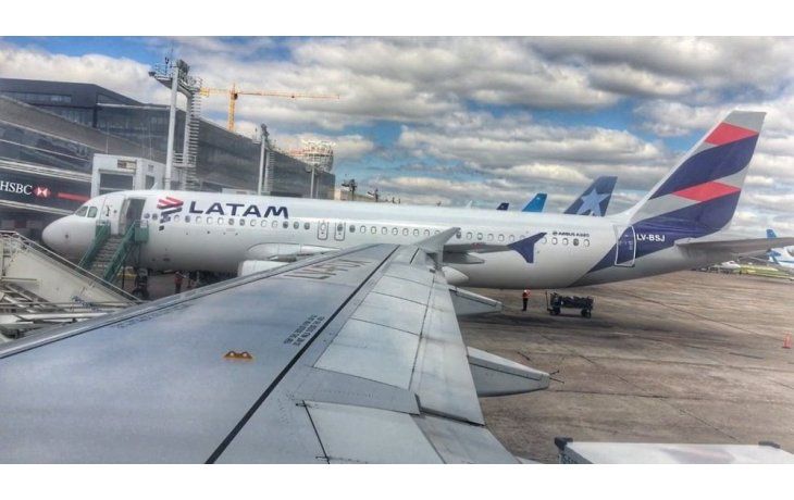 Los vuelos de Latam Argentina se encuentran paralizados desde esta madrugada en el aeroparque Jorge Newbery