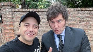 El Dipy junto a Javier Milei durante la campaña electoral 2023.&nbsp;