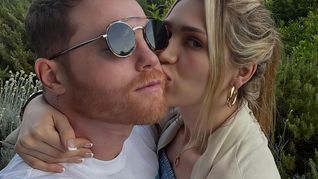Saúl Canelo Álvarez es un verdadero campeón en el boxeo y en el amor. En su quinto aniversario de bodas con Fernanda Gómez el mexicano la sorprendió con un regalo impactante. Saúl Canelo Álvarez es un verdadero campeón en el boxeo y en el amor. En su quinto aniversario de bodas con Fernanda Gómez el mexicano la sorprendió con un regalo impactante.
