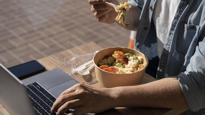 El salteo de comidas, un indicador del deterioro de los salarios.