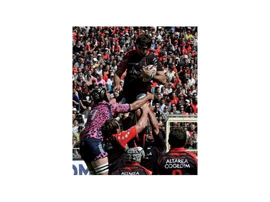 Saltó el Corcho . Juan Martín Fernández Lobbe forma parte del plantel de Toulon, cómodo líder del torneo galo.