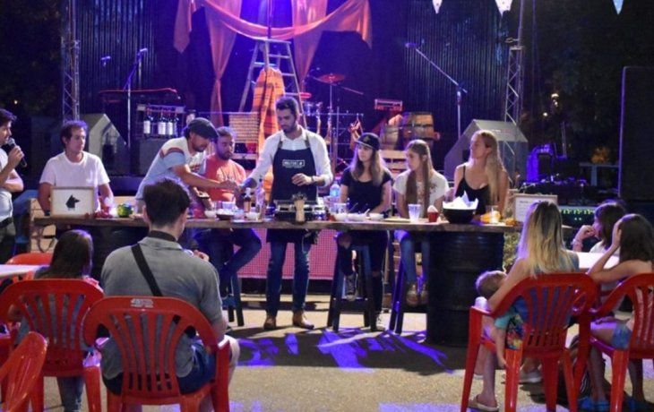 Nueva edición de la Feria Al Diente.
