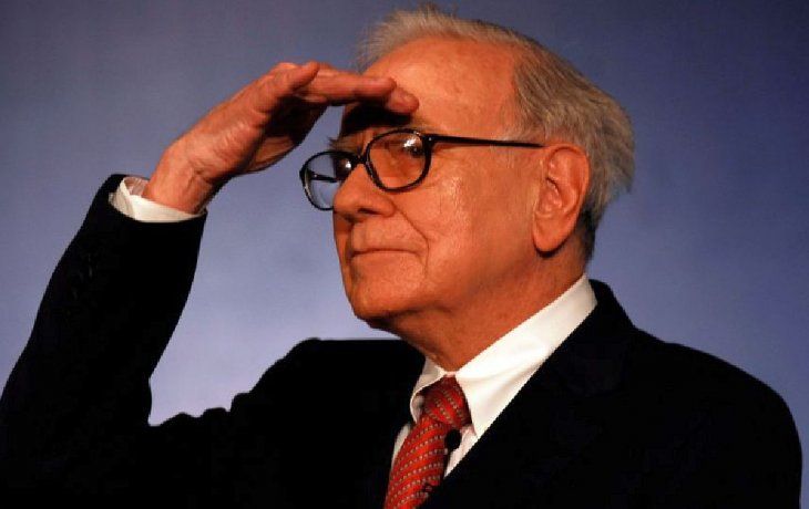 Warren Buffett se lanzó a la compra del emisor de tarjetas de crédito Discover Financial Services.