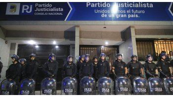 ámbito.com | Según supo ámbito.com, la causa llegó a la CNE para darle inmediata intervención al fiscal Jorge Di Lello para que investigue. Ahora, el funcionario judicial deberá aportar las pruebas con las que el máximo tribunal definirá el futuro del partido.