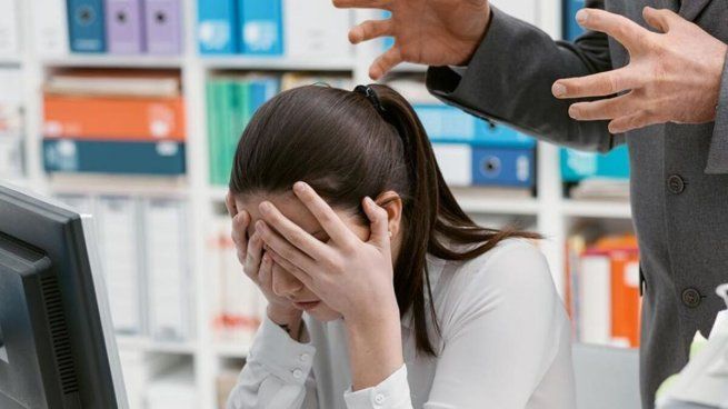Acoso laboral.jpg