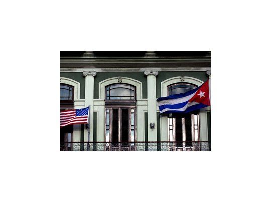 EEUU planea aliviar restricciones para negocios con Cuba