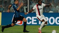 De visitante, San Lorenzo derrotó a Atlético Tucumán.