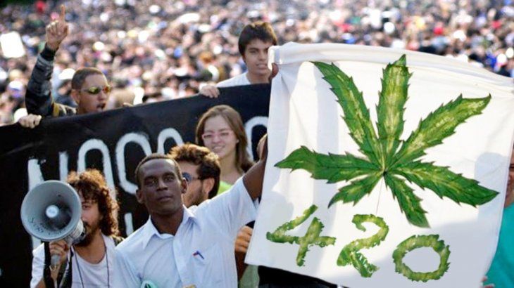 El 420 es un símbolo de los consumidores de marihuana.