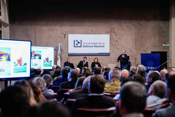 El encuentro se realizó en la Universidad de la Defensa Nacional (UNDEF), con participación de la Facultad de Ingeniería del Ejército.