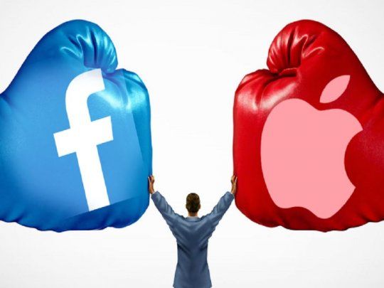 En medio de fuertes ganancias, crece la disputa entre los dos gigantes por los cambios en el software de Apple.
