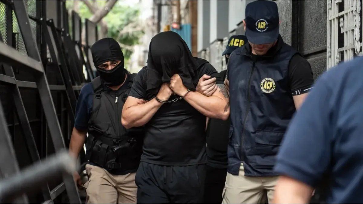 El Gobierno anunció una millonaria recompensa por el líder de la banda 