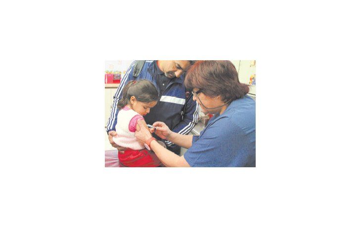 En Santa Fe el grupo en riesgo no se está vacunando contra la gripe A como debería. Intensifican la campaña.