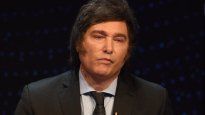 Sergio Massa descoló a Javier Milei durante el debate exponiendo su pacto con Mauricio Macri.