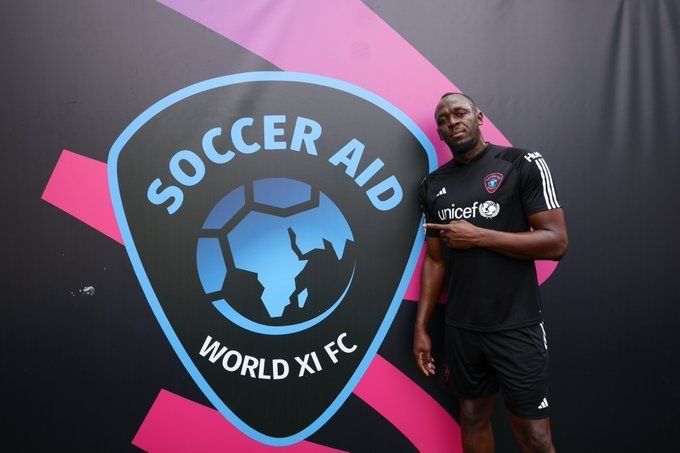 Usain Bolt sufrió una lesioin grave en un partido a beneficio disputado en Ingalterra. Tuvo rotura del tendón de Aquiles.