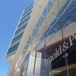 El gobierno contrató a un estudio británico para avanzar en el plano internacional contra Cardama. El gobierno contrató a un estudio británico para avanzar en el plano internacional contra Cardama.