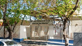 El caso ocurrió en la Escuela Técnica N° 4-120 General José de San Martín y el material fue obtenido de la cuenta personal de la profesora.
