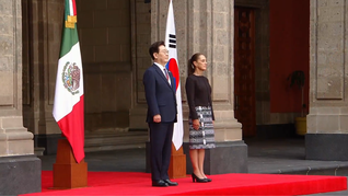 Claudia Sheinbaum junto a Lee Jae Myung, presidente de Corea del Sur.