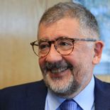 Mario Cimoli dialogó durante una hora con Ámbito sobre las fallas en los planes económicos de los progresismos regionales y la necesidad de aplicar políticas industriales para el desarrollo. Mario Cimoli dialogó durante una hora con Ámbito sobre las fallas en los planes económicos de los progresismos regionales y la necesidad de aplicar políticas industriales para el desarrollo.