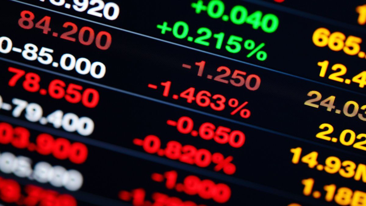 The S&P Merval suffered its fourth setback in line, but the country risk was close to drilling the 700 points