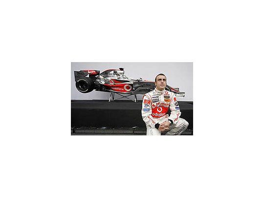 McLaren niega que haya intentado el regreso de Alonso