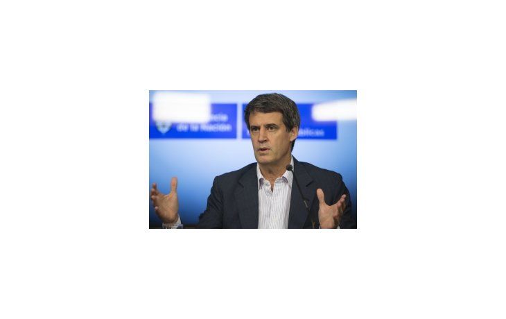 Prat Gay prevé un crecimiento del PBI de entre 0,5% y 1% para 2016