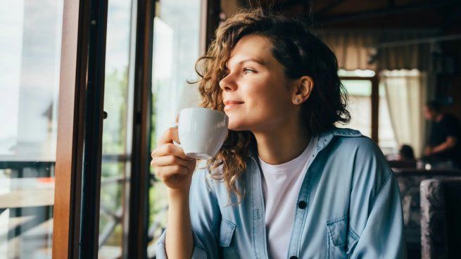 Esta es la verdadera razón por la que las personas dejan el último trago de café.