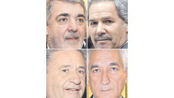 ámbito.com | Mario Das Neves, Felipe Solá y Alberto Rodríguez Saá -con Eduardo Duhalde ausente- decidieron bosquejar un esquema electoral para queel Peronismo Federal compita en 2011 por fuera del PJ oficial.