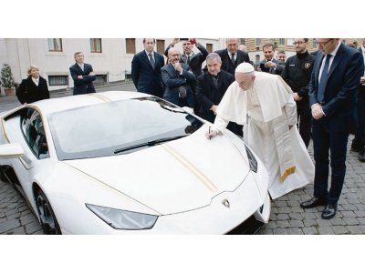 Sotheby's subasta Lamborghini del Papa en Mónaco