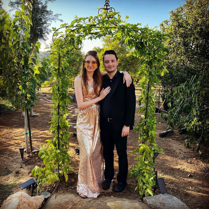 La pareja robó millones en criptomonedas. La pareja robó millones en criptomonedas.