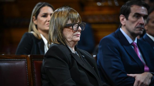 Patricia Bullrich volvió a marcar diferencias con el Gobierno y crecen las especulaciones sobre su futuro político dentro del universo libertario.