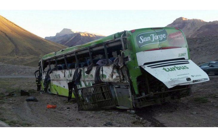 El vehículo transportaba a unos 46 pasajeros.