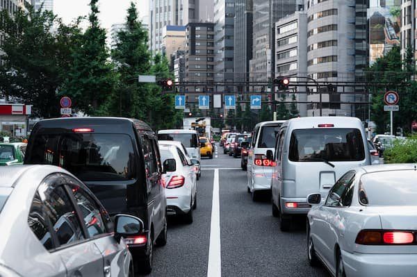 El programa Hoy No Circula opera diariamente en la CDMX y municipios del Edomex para reducir los niveles de contaminación atmosférica. El programa Hoy No Circula opera diariamente en la CDMX y municipios del Edomex para reducir los niveles de contaminación atmosférica.