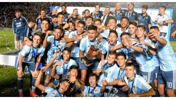 Los juveniles argentinos le ganaron la final soñada a Brasil.