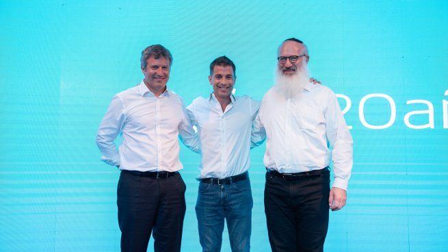 Alejandro Elsztain (CEO de Cresud y vicepresidente de fyo), Alejandro Larosa (CEO de fyo) y Eduardo Elsztain (presidente de IRSA, Cresud y fyo).