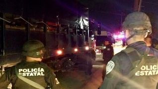 El tráiler donde fueron abandonados los 153 migrantes en Chiapas.